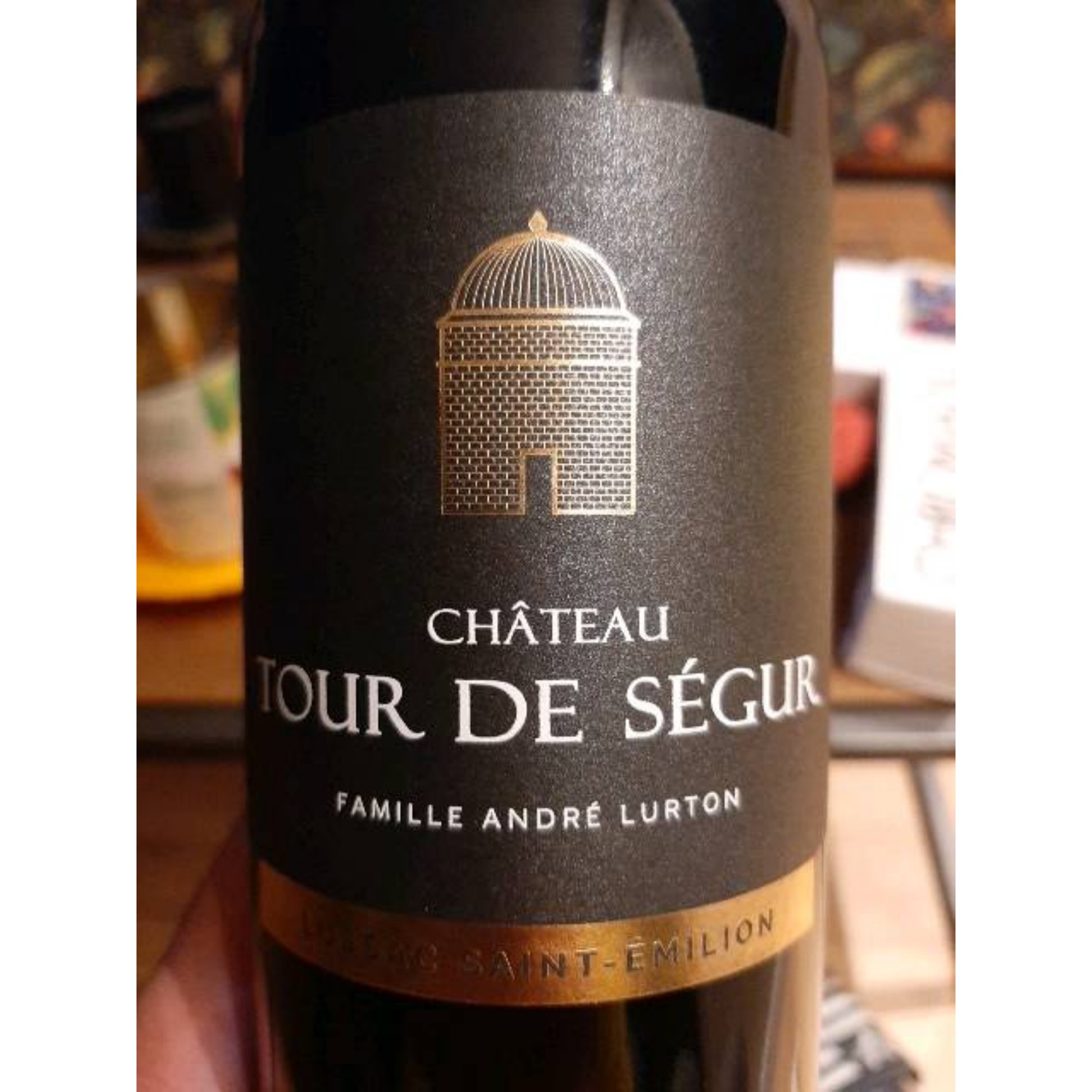 CHATEAU TOUR DE SEGUR Lussac-Saint-Emilion AOP 2018 0.750 л.